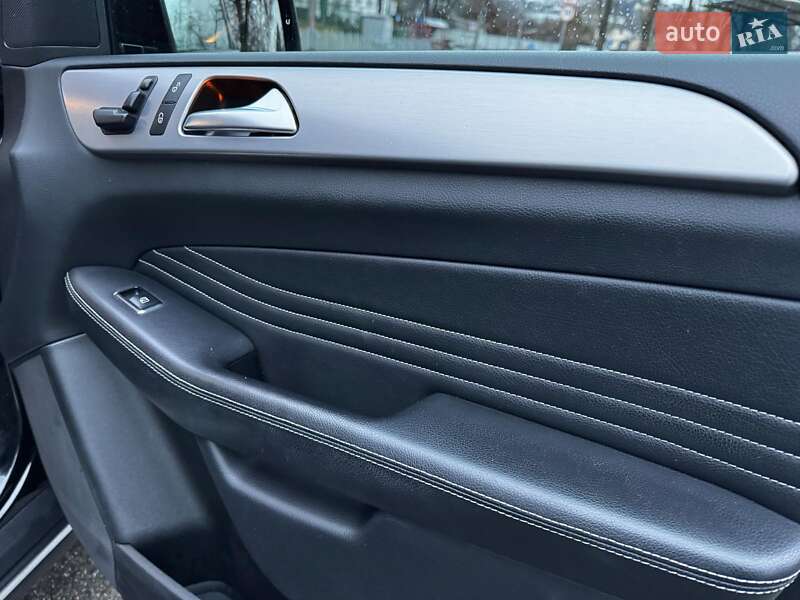 Внедорожник / Кроссовер Mercedes-Benz M-Class 2013 в Киеве