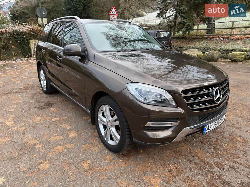 Внедорожник / Кроссовер Mercedes-Benz M-Class 2013 в Харькове