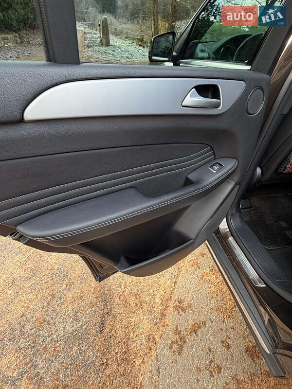 Внедорожник / Кроссовер Mercedes-Benz M-Class 2013 в Харькове