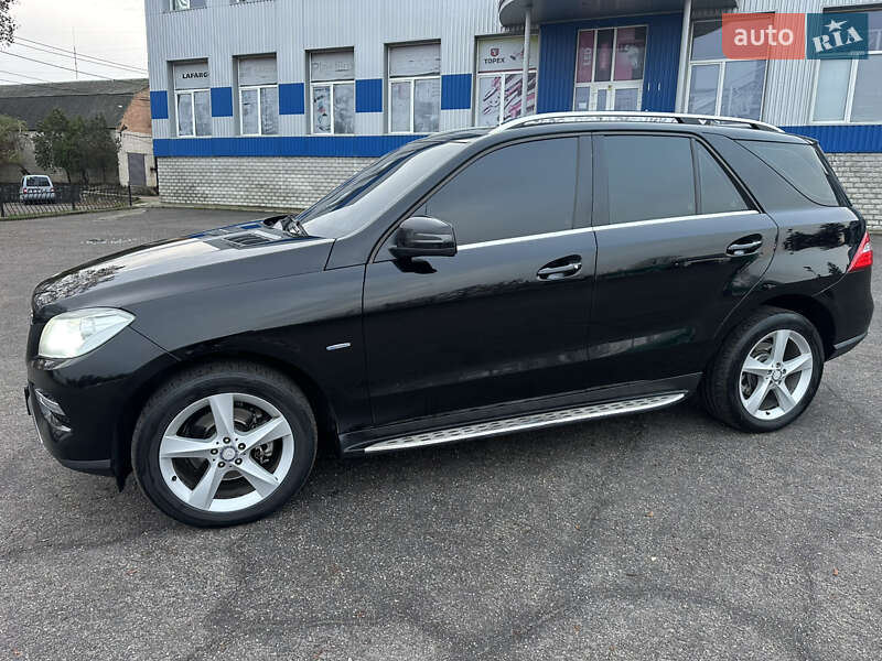 Внедорожник / Кроссовер Mercedes-Benz M-Class 2012 в Кропивницком