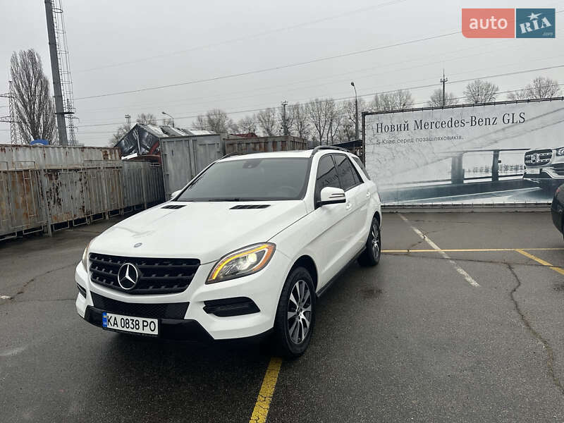 Внедорожник / Кроссовер Mercedes-Benz M-Class 2015 в Киеве