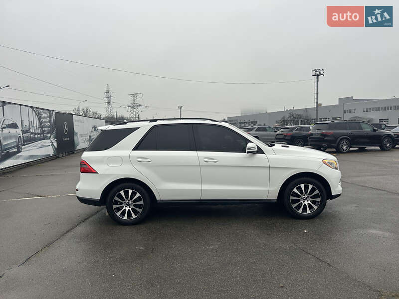 Внедорожник / Кроссовер Mercedes-Benz M-Class 2015 в Киеве