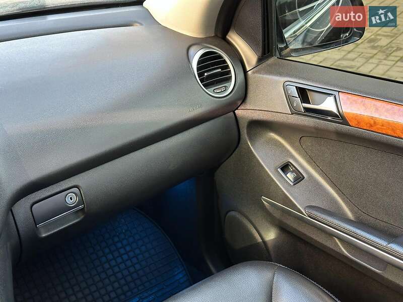 Внедорожник / Кроссовер Mercedes-Benz M-Class 2006 в Одессе