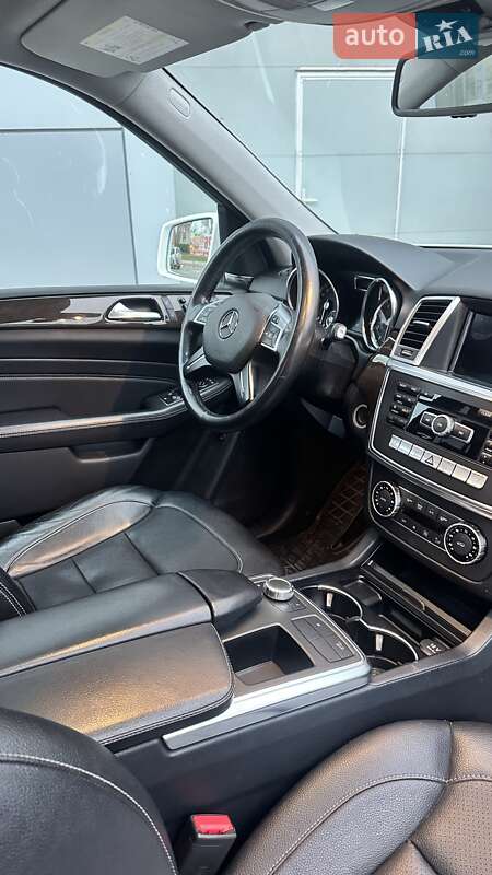 Внедорожник / Кроссовер Mercedes-Benz M-Class 2014 в Николаеве