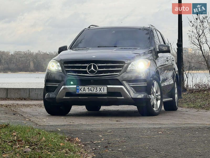 Внедорожник / Кроссовер Mercedes-Benz M-Class 2013 в Киеве