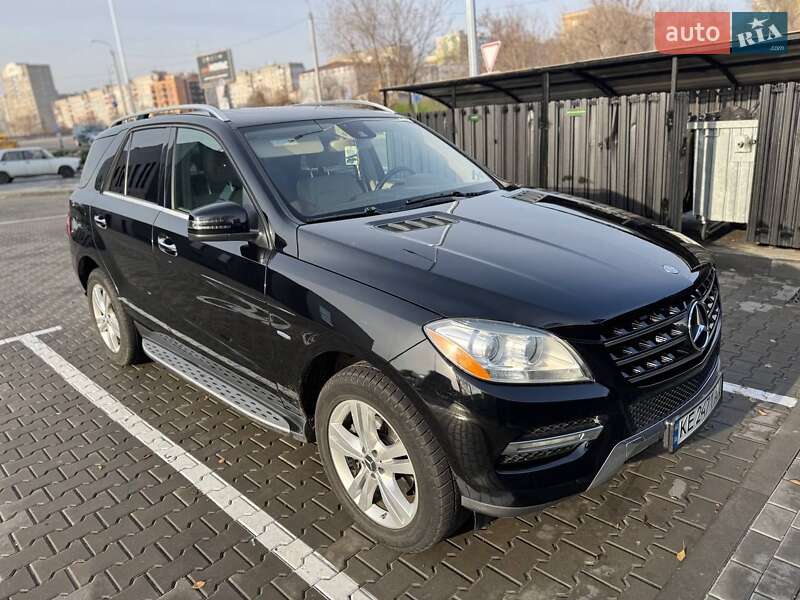 Внедорожник / Кроссовер Mercedes-Benz M-Class 2012 в Днепре