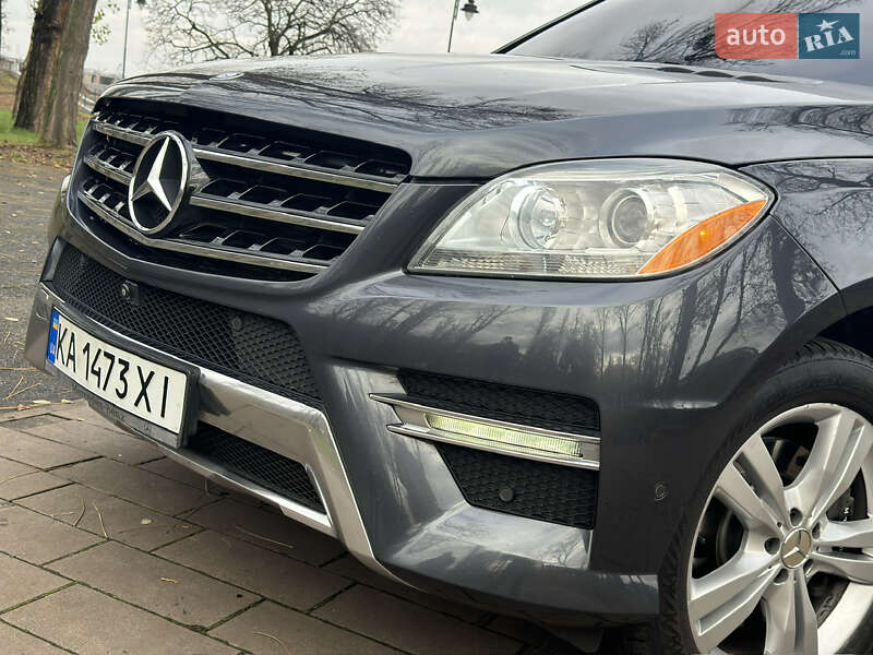 Внедорожник / Кроссовер Mercedes-Benz M-Class 2013 в Киеве
