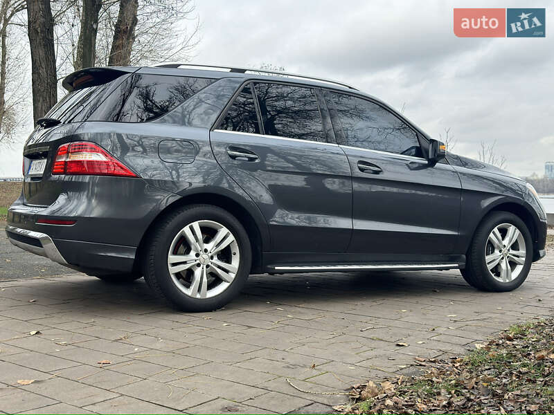 Внедорожник / Кроссовер Mercedes-Benz M-Class 2013 в Киеве