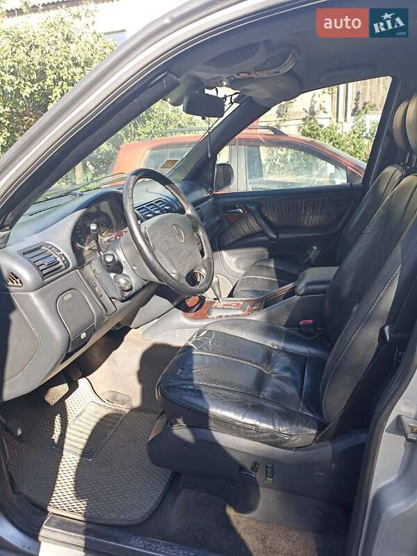 Внедорожник / Кроссовер Mercedes-Benz M-Class 2003 в Николаеве