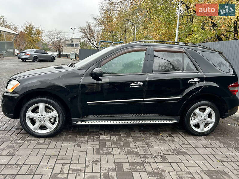Позашляховик / Кросовер Mercedes-Benz M-Class 2008 в Дніпрі