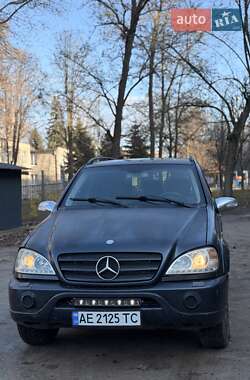 Внедорожник / Кроссовер Mercedes-Benz M-Class 2001 в Никополе