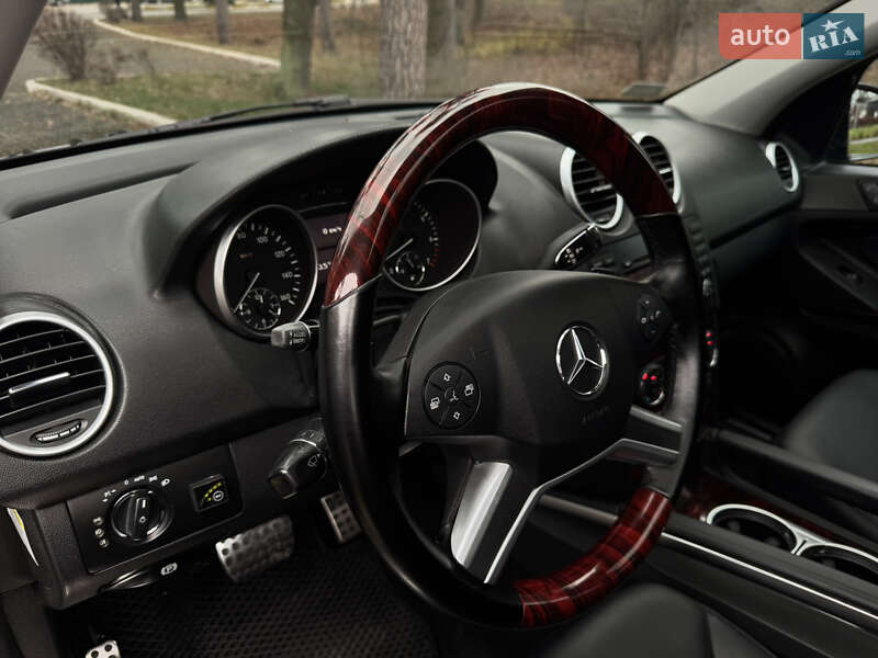 Внедорожник / Кроссовер Mercedes-Benz M-Class 2008 в Буче