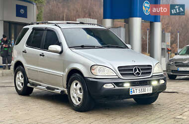 Внедорожник / Кроссовер Mercedes-Benz M-Class 2001 в Рахове