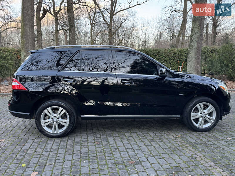 Внедорожник / Кроссовер Mercedes-Benz M-Class 2012 в Львове