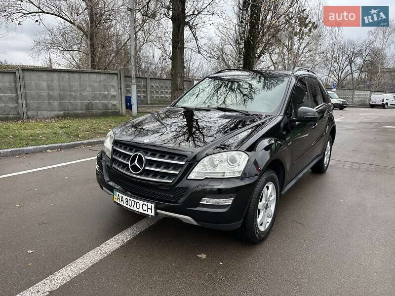 Позашляховик / Кросовер Mercedes-Benz M-Class 2011 в Києві фото 2 Позашляховик / Кросовер Mercedes-Benz M-Class 2011 в Києві