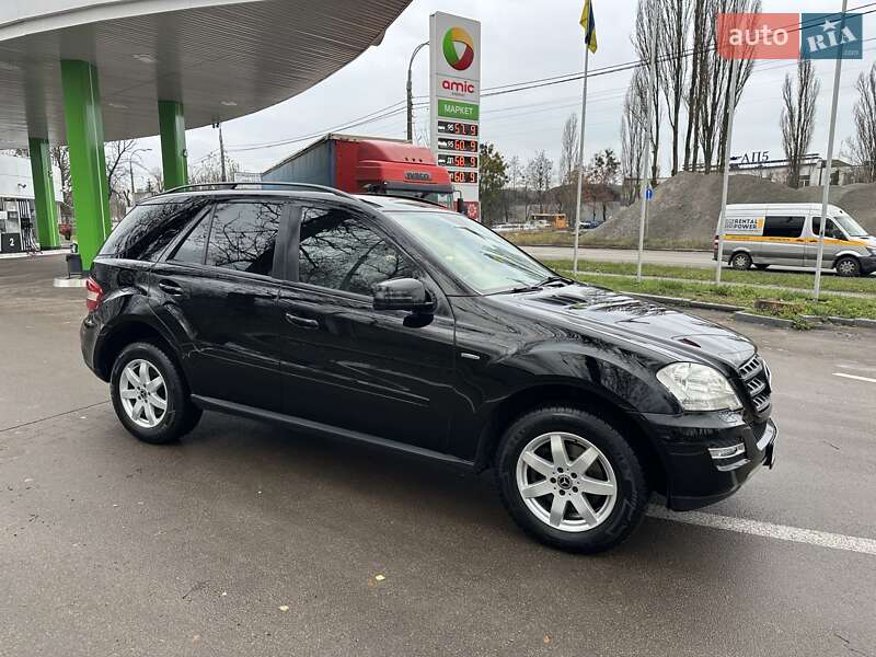 Позашляховик / Кросовер Mercedes-Benz M-Class 2011 в Києві фото 5 Позашляховик / Кросовер Mercedes-Benz M-Class 2011 в Києві