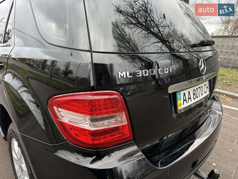 Позашляховик / Кросовер Mercedes-Benz M-Class 2011 в Києві фото 10 Позашляховик / Кросовер Mercedes-Benz M-Class 2011 в Києві
