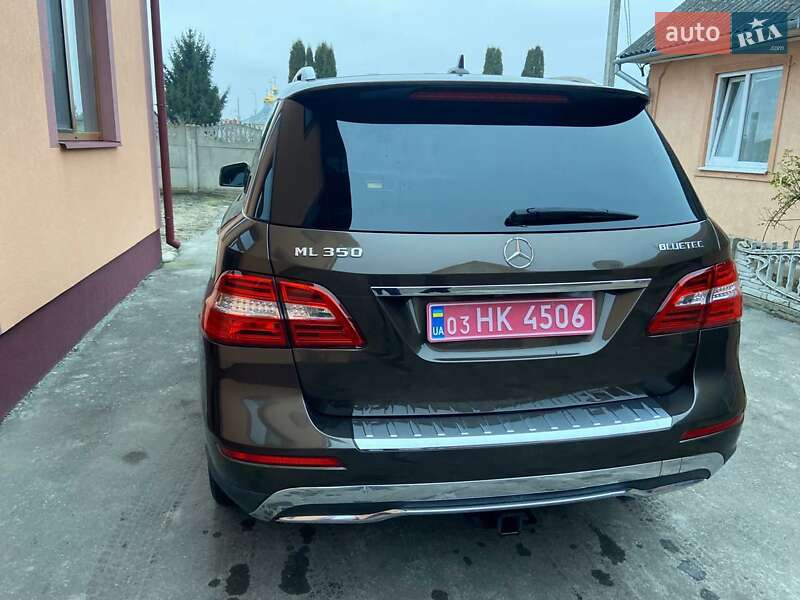 Внедорожник / Кроссовер Mercedes-Benz M-Class 2012 в Дубно