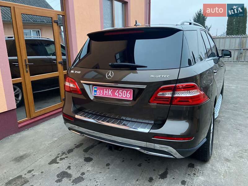 Внедорожник / Кроссовер Mercedes-Benz M-Class 2012 в Дубно