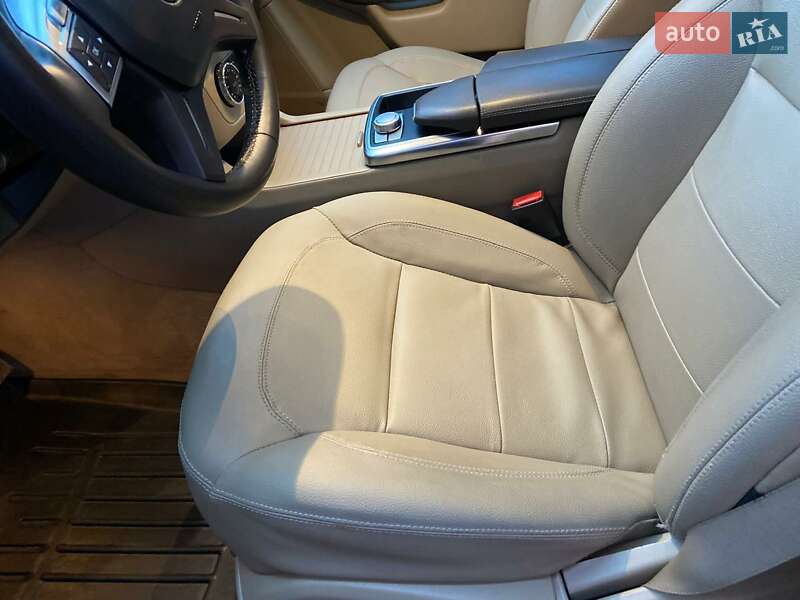 Внедорожник / Кроссовер Mercedes-Benz M-Class 2012 в Дубно