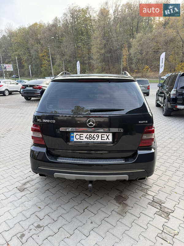 Позашляховик / Кросовер Mercedes-Benz M-Class 2006 в Чернівцях