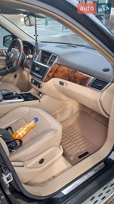 Внедорожник / Кроссовер Mercedes-Benz M-Class 2012 в Черновцах фото 11 Внедорожник / Кроссовер Mercedes-Benz M-Class 2012 в Черновцах