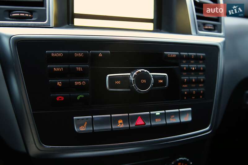 Позашляховик / Кросовер Mercedes-Benz M-Class 2012 в Харкові