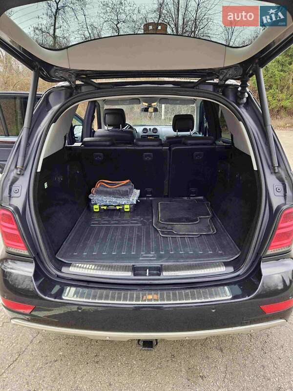Позашляховик / Кросовер Mercedes-Benz M-Class 2009 в Хмельницькому