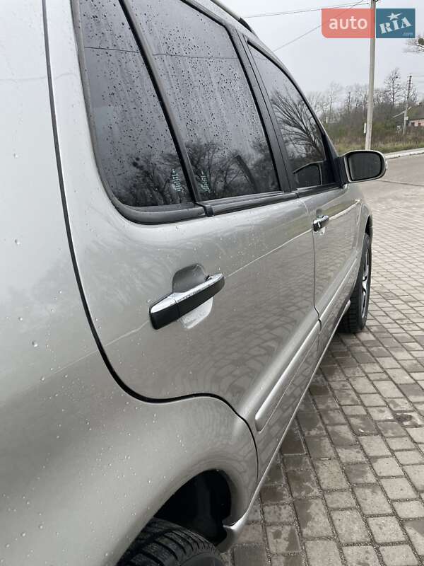 Позашляховик / Кросовер Mercedes-Benz M-Class 2005 в Шишаках