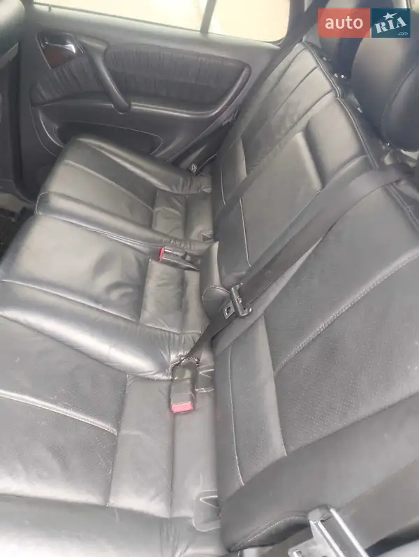 Mercedes-Benz M Class 2001 VIN WDC1631131X760274 фото оголошення 9 з 47