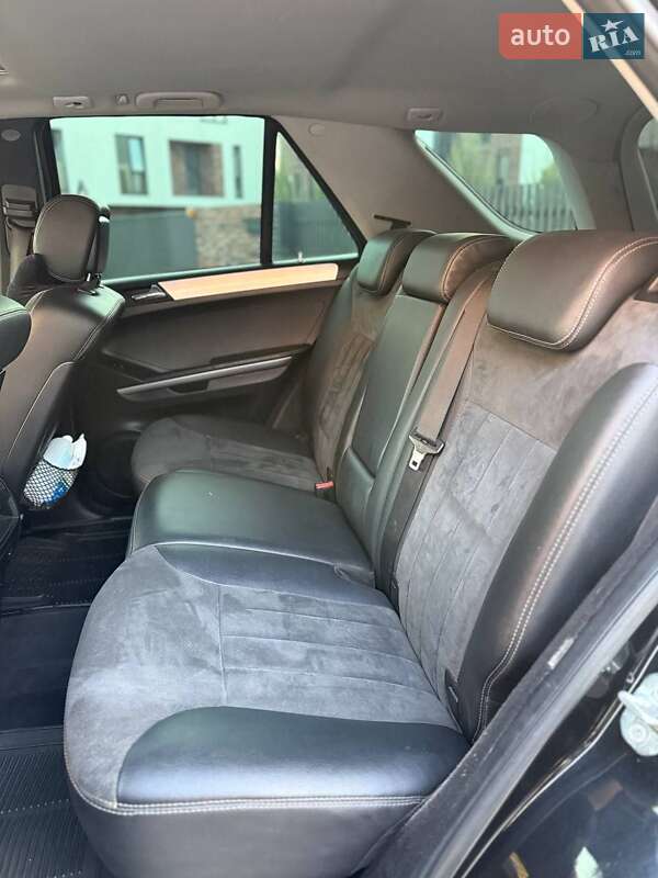 Позашляховик / Кросовер Mercedes-Benz M-Class 2006 в Умані фото 12 Позашляховик / Кросовер Mercedes-Benz M-Class 2006 в Умані