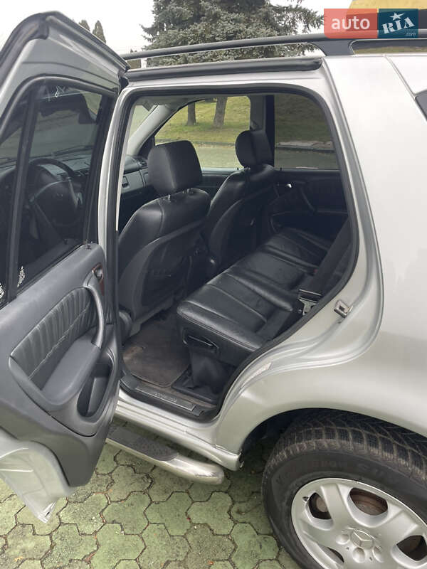 Внедорожник / Кроссовер Mercedes-Benz M-Class 2003 в Дубно