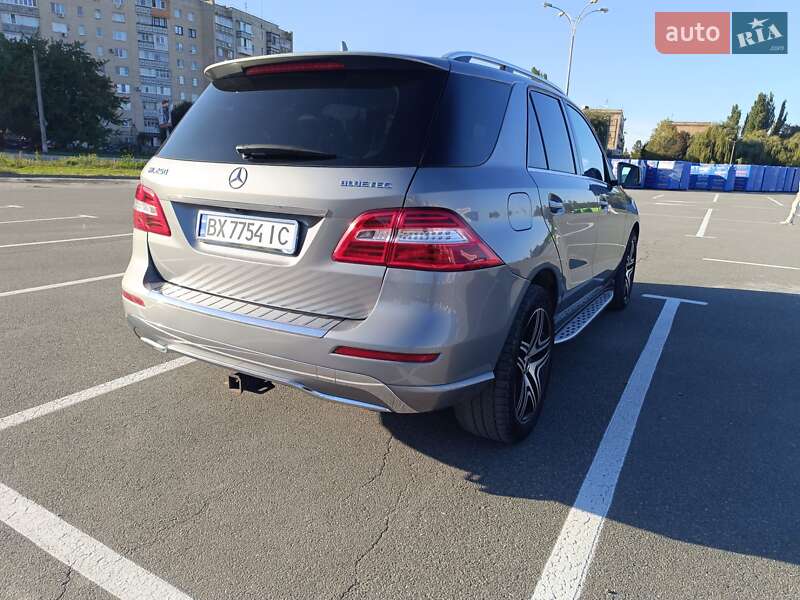 Внедорожник / Кроссовер Mercedes-Benz M-Class 2015 в Каменец-Подольском