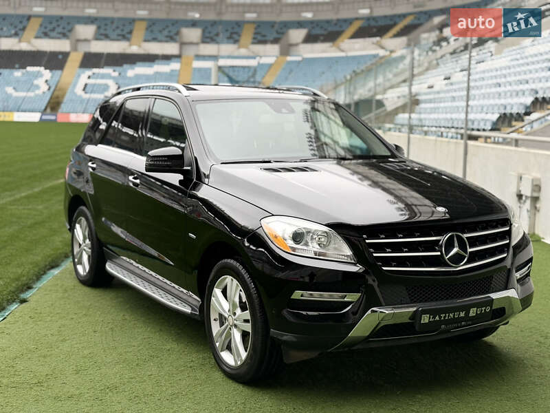 Позашляховик / Кросовер Mercedes-Benz M-Class 2012 в Одесі