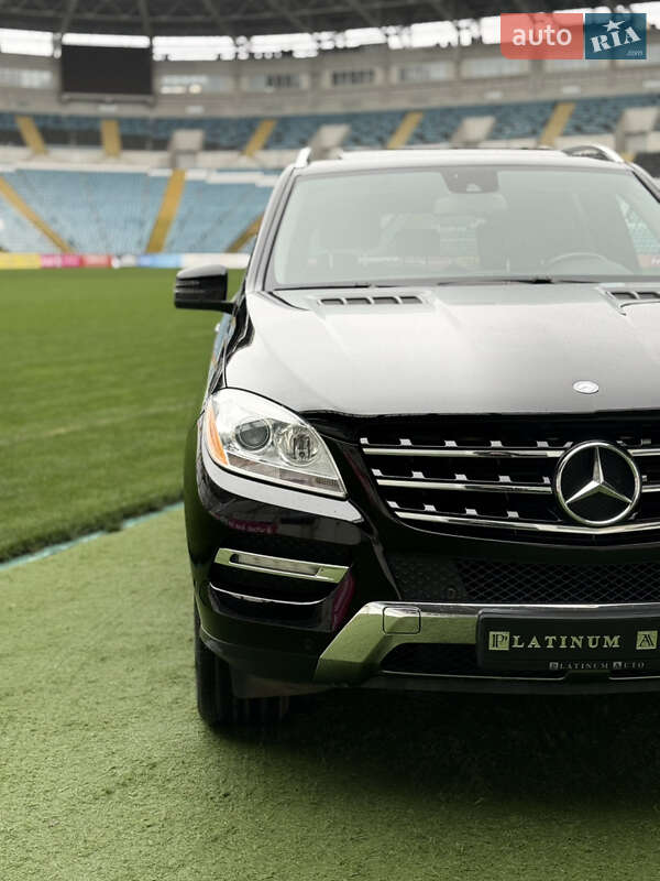Позашляховик / Кросовер Mercedes-Benz M-Class 2012 в Одесі