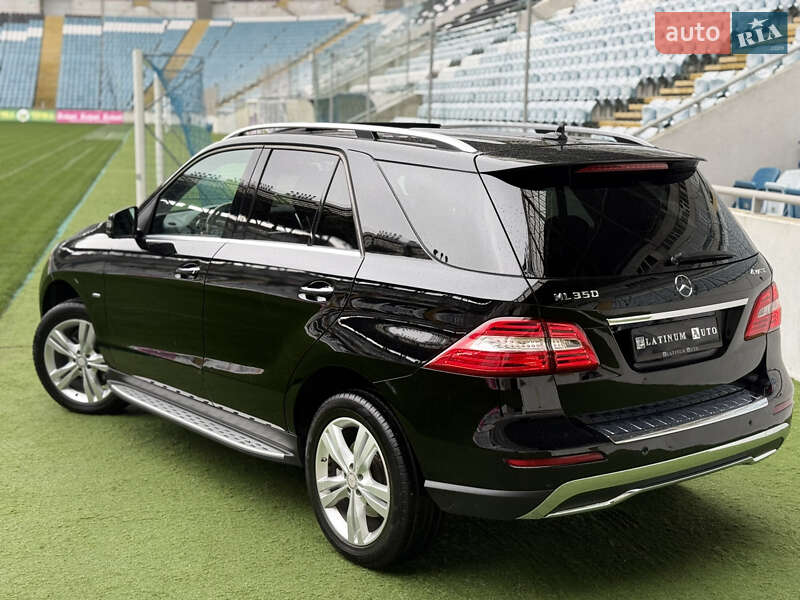 Позашляховик / Кросовер Mercedes-Benz M-Class 2012 в Одесі