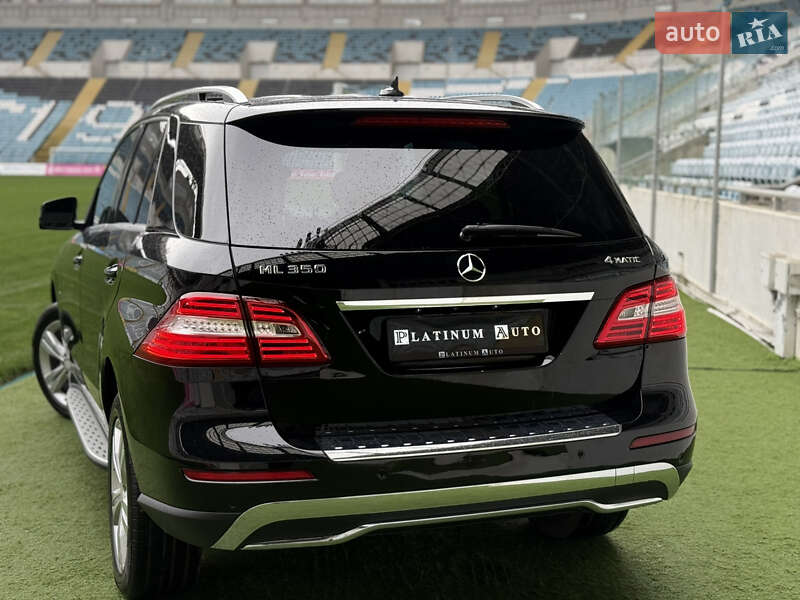Позашляховик / Кросовер Mercedes-Benz M-Class 2012 в Одесі