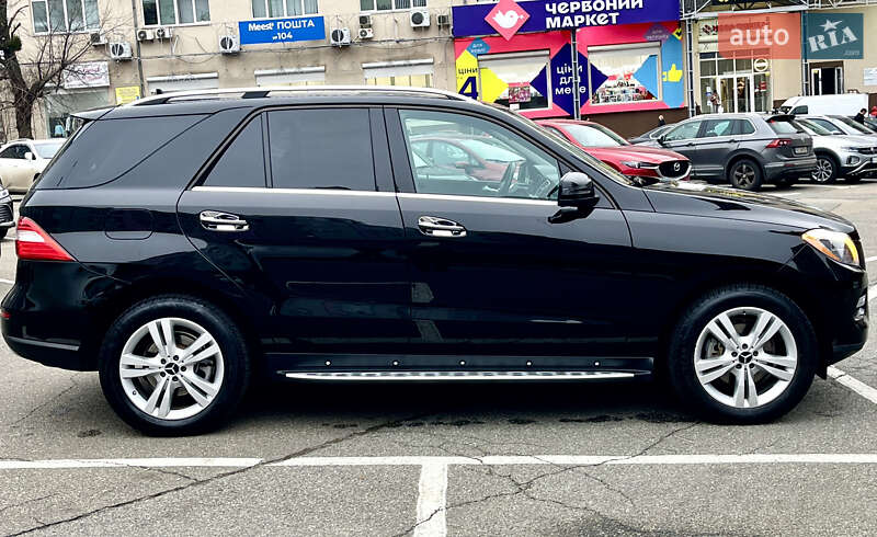 Внедорожник / Кроссовер Mercedes-Benz M-Class 2013 в Киеве