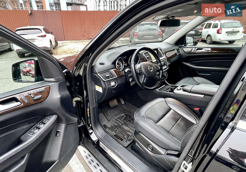 Внедорожник / Кроссовер Mercedes-Benz M-Class 2013 в Киеве