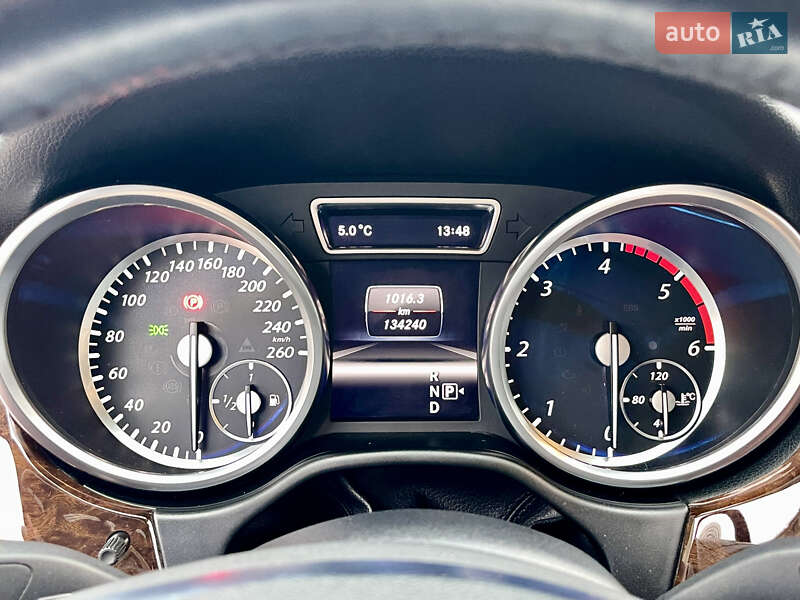 Внедорожник / Кроссовер Mercedes-Benz M-Class 2013 в Киеве