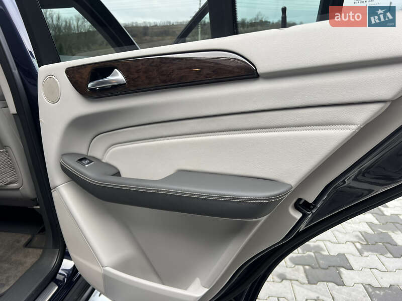 Внедорожник / Кроссовер Mercedes-Benz M-Class 2012 в Снятине фото 65 Внедорожник / Кроссовер Mercedes-Benz M-Class 2012 в Снятине