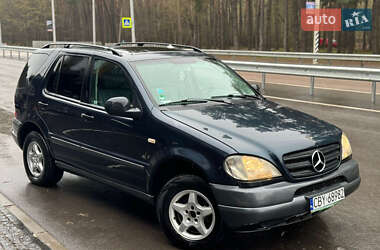 Внедорожник / Кроссовер Mercedes-Benz M-Class 2000 в Дубно
