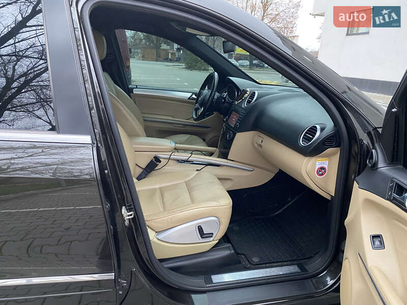 Внедорожник / Кроссовер Mercedes-Benz M-Class 2010 в Хмельницком фото 13 Внедорожник / Кроссовер Mercedes-Benz M-Class 2010 в Хмельницком
