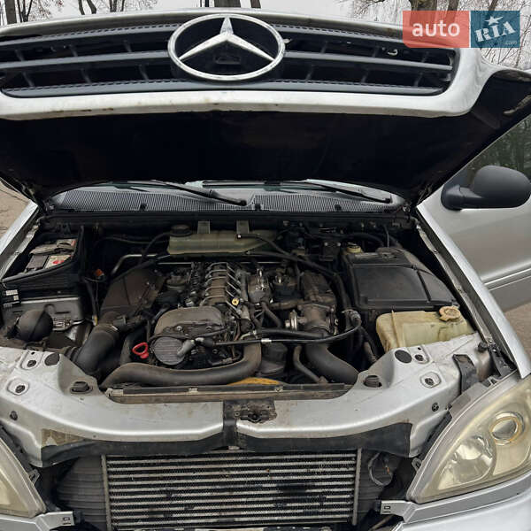 Внедорожник / Кроссовер Mercedes-Benz M-Class 2001 в Киеве