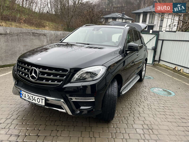 Внедорожник / Кроссовер Mercedes-Benz M-Class 2015 в Киеве