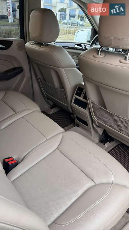 Внедорожник / Кроссовер Mercedes-Benz M-Class 2012 в Львове