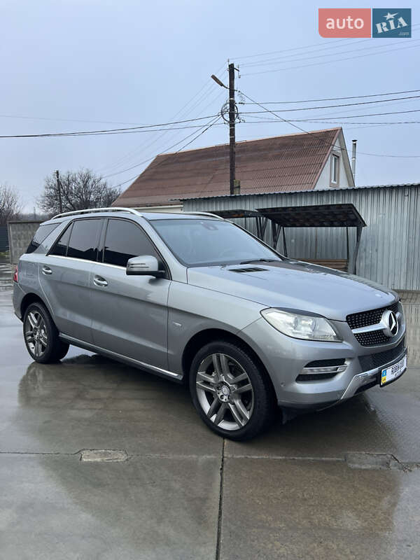 Внедорожник / Кроссовер Mercedes-Benz M-Class 2012 в Белой Церкви фото 6 Внедорожник / Кроссовер Mercedes-Benz M-Class 2012 в Белой Церкви