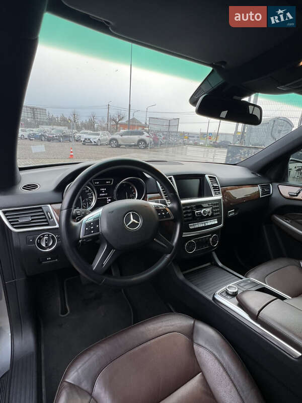 Внедорожник / Кроссовер Mercedes-Benz M-Class 2012 в Белой Церкви фото 23 Внедорожник / Кроссовер Mercedes-Benz M-Class 2012 в Белой Церкви