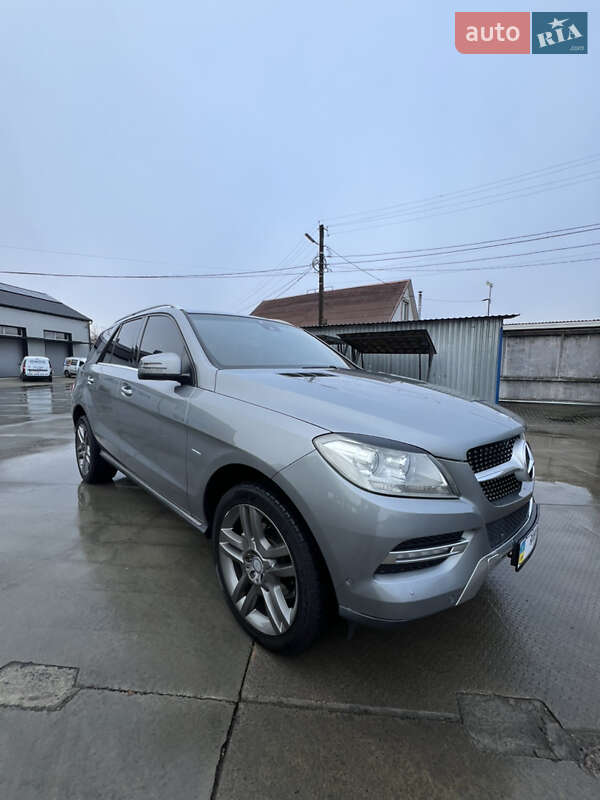 Внедорожник / Кроссовер Mercedes-Benz M-Class 2012 в Белой Церкви фото 35 Внедорожник / Кроссовер Mercedes-Benz M-Class 2012 в Белой Церкви