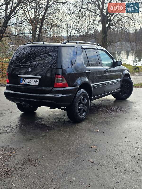 Внедорожник / Кроссовер Mercedes-Benz M-Class 2004 в Ивано-Франковске фото 4 Внедорожник / Кроссовер Mercedes-Benz M-Class 2004 в Ивано-Франковске